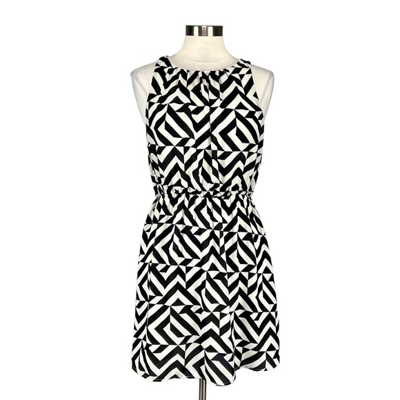 Francesca's Collections Dresses & Skirts - Francesca Bird Cage Womens Sleeveless Dress Black White Geo Print size Large